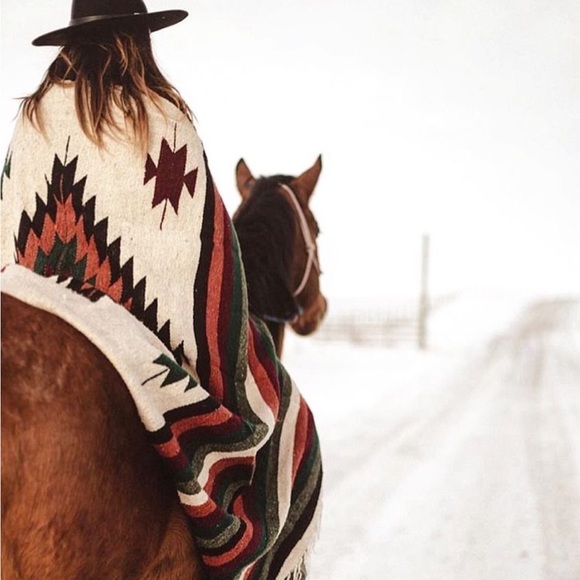 Meet your Posher, Kelly - Picture 5 of 5